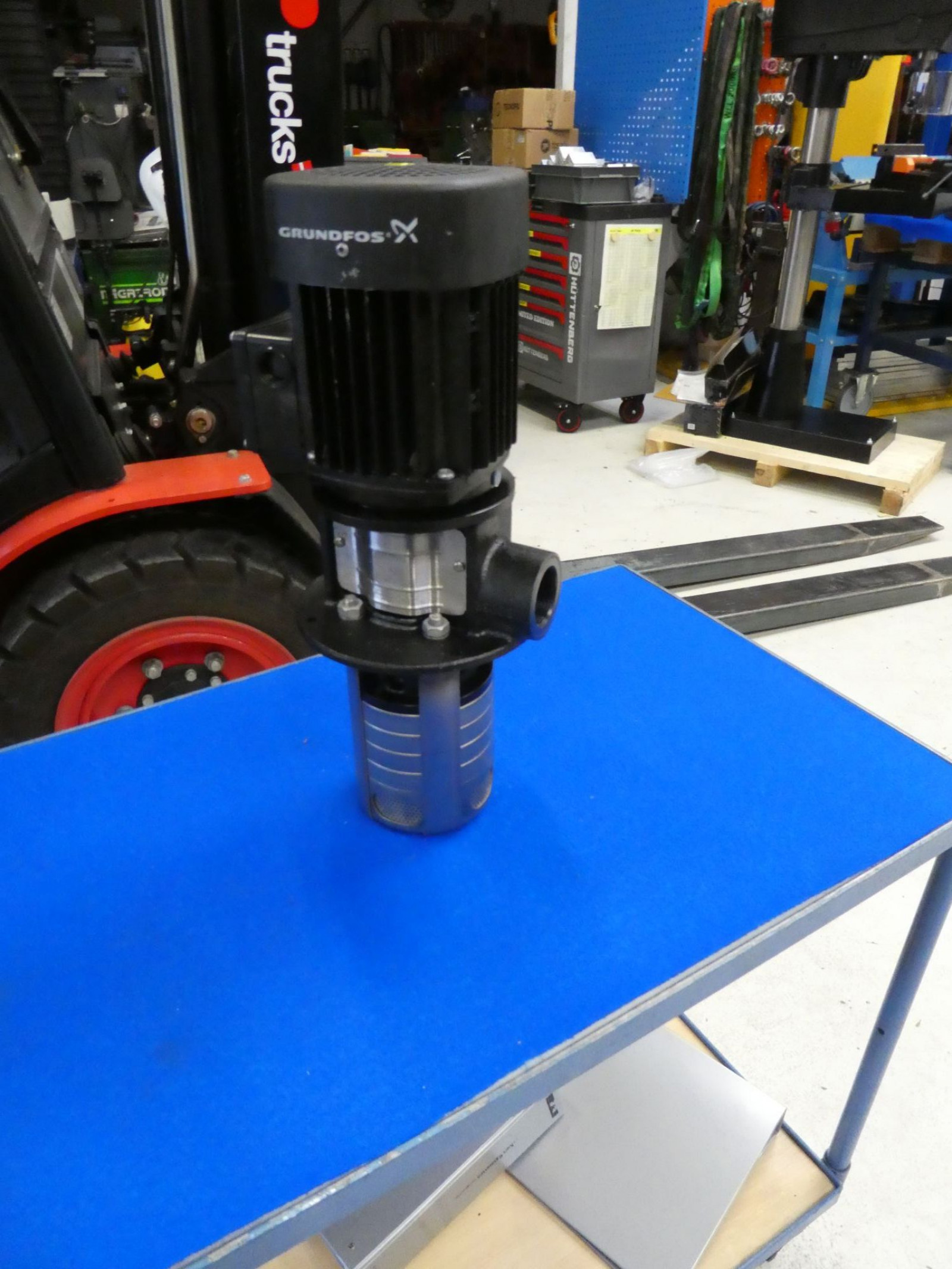 Grundfos Kølevandspumpe